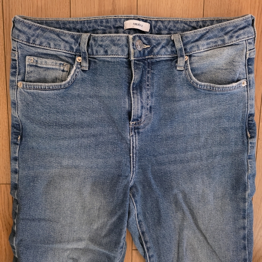 Forever 21 High Waisted Super Flare Jeans- 31 - Picture 3 of 12